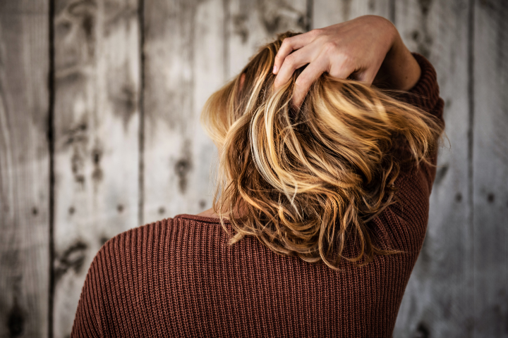 Does "Training" Your Hair Without Shampoo Really Work?