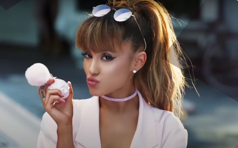 Ariana Grande's 3-Step Skincare Routine