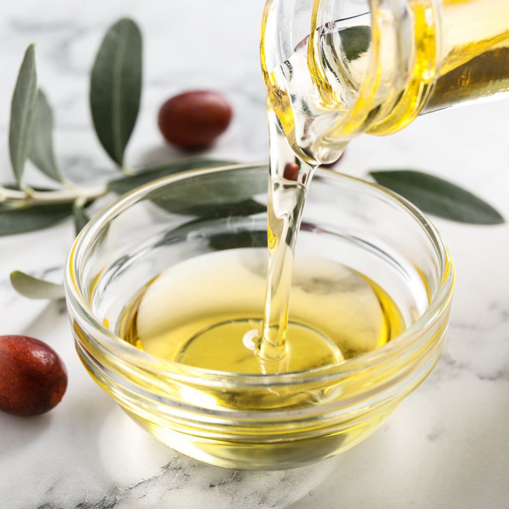 8 Benefits of Jojoba Oil that Go Beyond Hydration