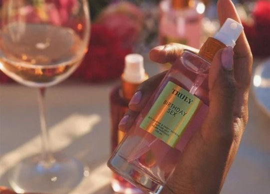 Cómo combinar fragancias y crear tu propio aroma característico